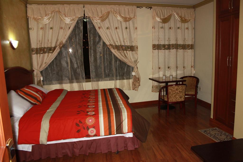 Golden Palace 3*