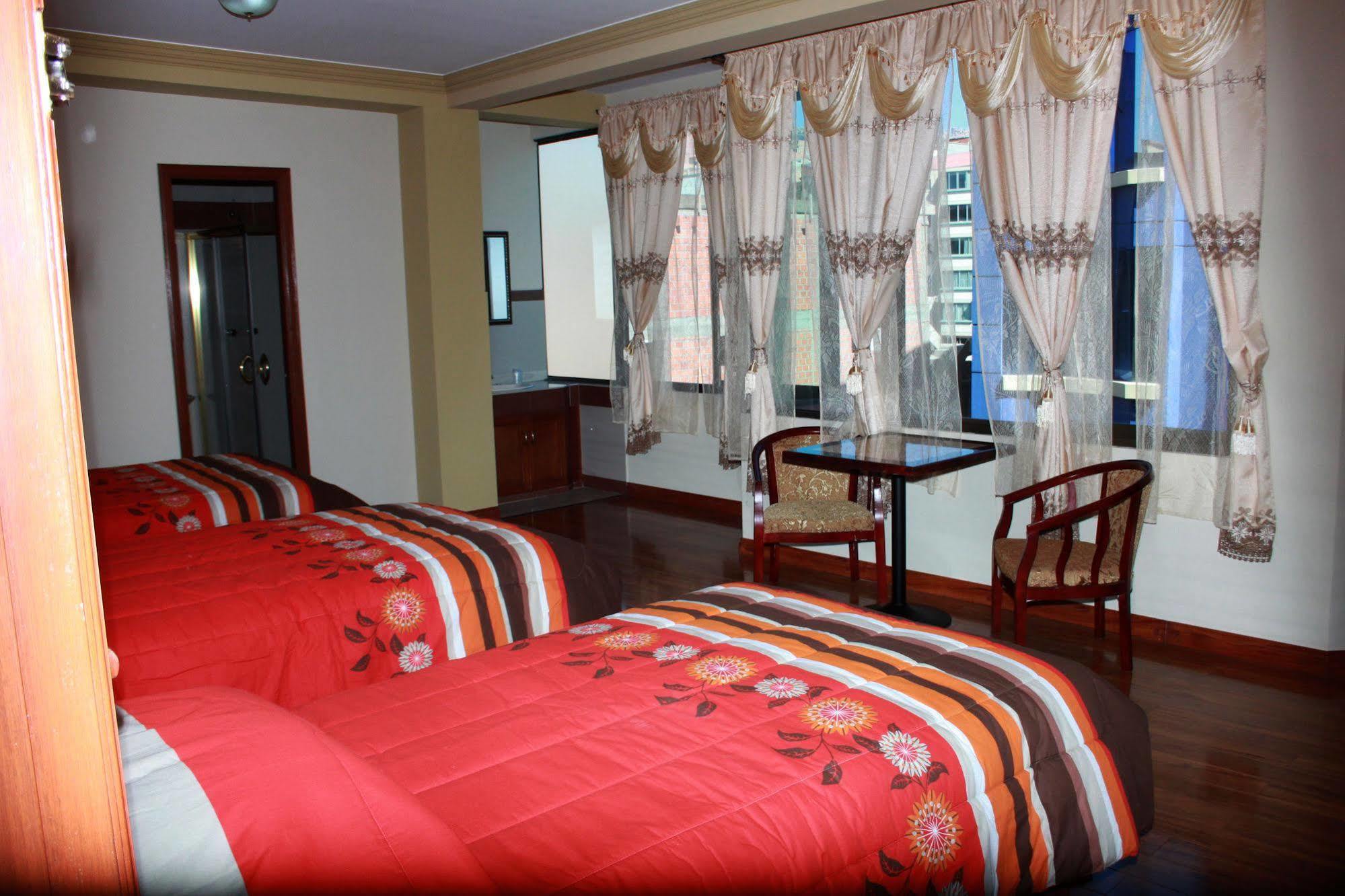 Golden Palace Hotel 3*